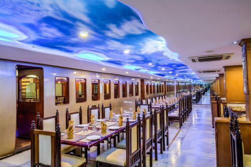 Golden Metro Hotel