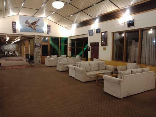 Eagles Nest Hotel