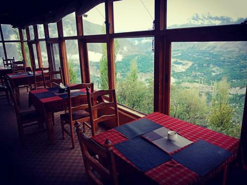 Eagles Nest Hotel