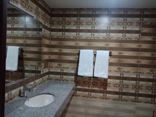 Eagles Nest Hotel
