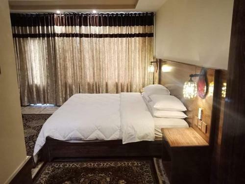 Eagles Nest Hotel