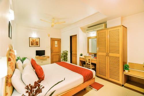 Hotel Octave Crystal Heights