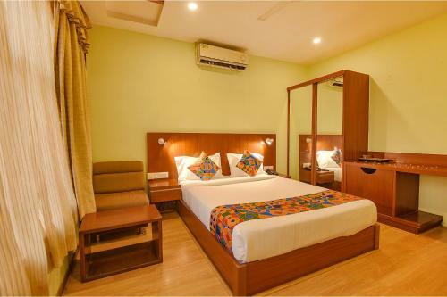 Fabhotel The Btm Palace