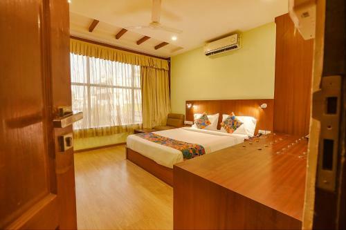 Fabhotel The Btm Palace