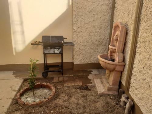 Casa Llena De Vida Con Patio