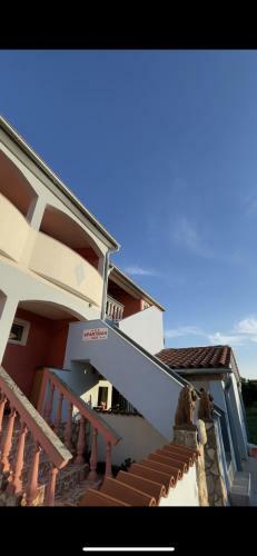 Apartman Raza