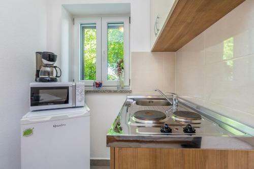 Studio Apartman U Ku?i S Bazenom