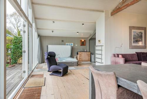Spa House