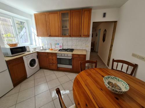 Apartma Pina
