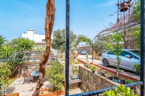 3 Br Villa With A Lovely Garden Gundog?an