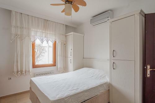 3 Br Villa With A Lovely Garden Gundog?an