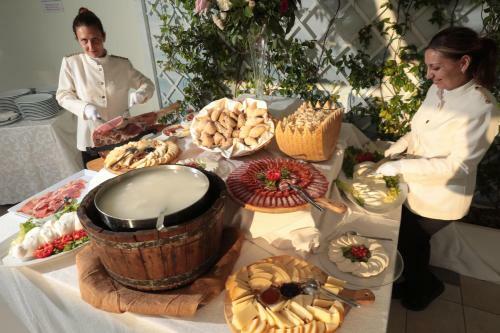 Edra Palace Hotel