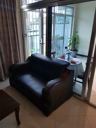 T.m.y Hotel