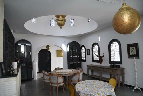 Hostal Dar Yomma