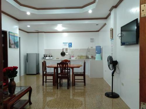 Foxtail Guesthouse Siargao