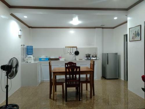 Foxtail Guesthouse Siargao
