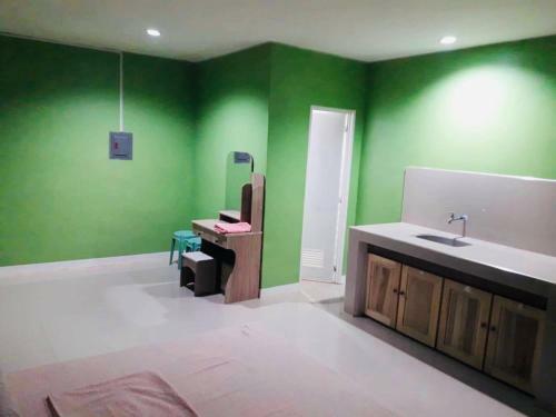 Hostal Rozay Travellers Inn