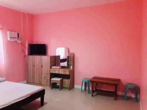 Hostal Rozay Travellers Inn