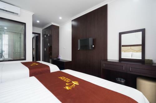 Holiday Hotel Halong Bay