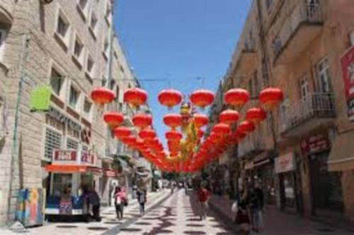 Apartamento Panoramic Balcony // Ben Yehuda // Street View 4