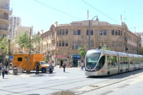 Apartamento Panoramic Balcony // Ben Yehuda // Street View 4