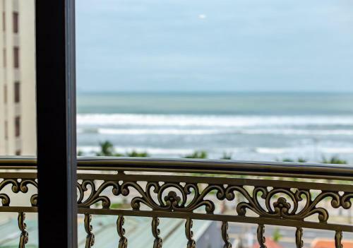 Emily Hotel And Apartment Da Nang