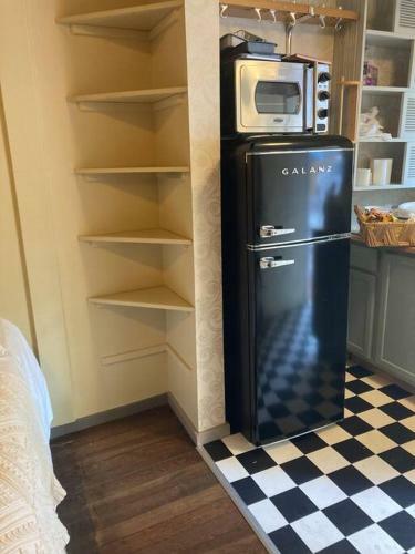 Studio Apartment In Charming Victorian