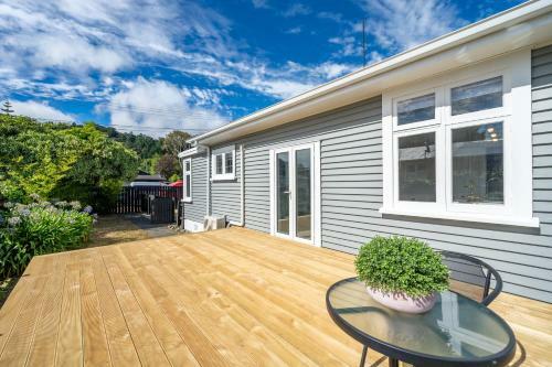 Villa Ivy Cottage - Stylish, Spacious & Near Amenities