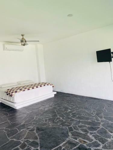 Residencia Del Lago Teques