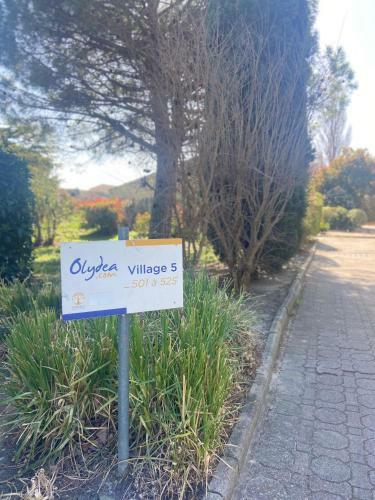 Apartamento Appart Dans R�sidence Avec Piscine � Arles