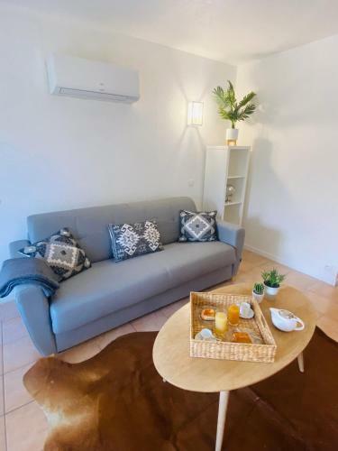 Apartamento Appart Dans R�sidence Avec Piscine � Arles