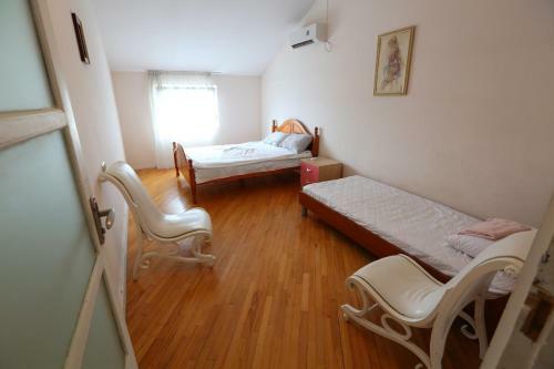 Hostal Guest House One Two Three