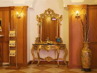 Business Hotel