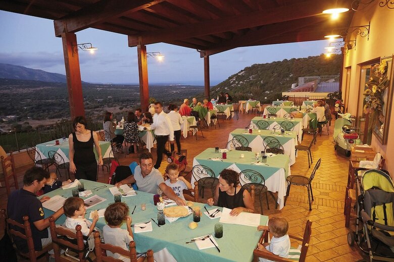 Hotel Ispinigoli