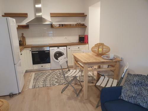 Lovely And Cozy House Apartment With A Nice Yard