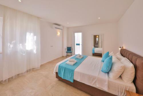 Villa Angell