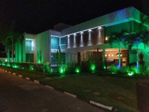 Casa Alto Padr�o 7 Su�tes - Guarajuba