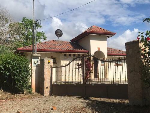 Casa Kingfisher