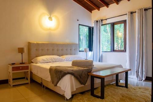 Luxury 4br House Near El Tesoro- 10 Min Walk