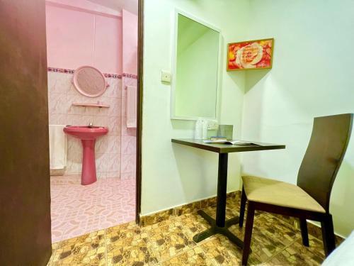 Hostal The Hub By Dorset