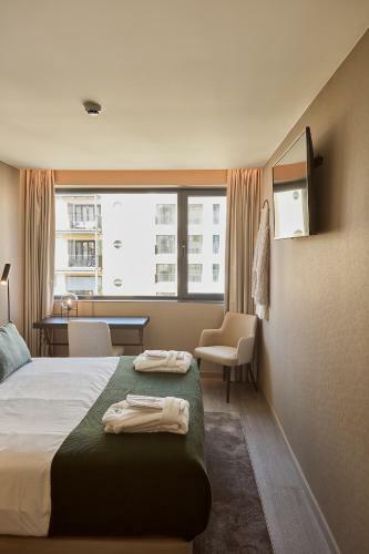 Omid Saldanha Hotel