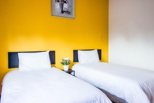 Explore 4br Gardenhouse Retreats (Free Parking)