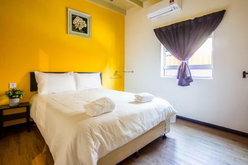 Explore 5br Gardenhouse Retreats (Free Parking)