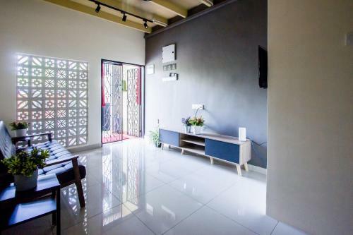 Explore 5br Gardenhouse Retreats (Free Parking)