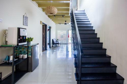 Explore 3br Gardenhouse Retreats (Free Parking)