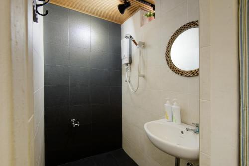 Gurney Terrace 9