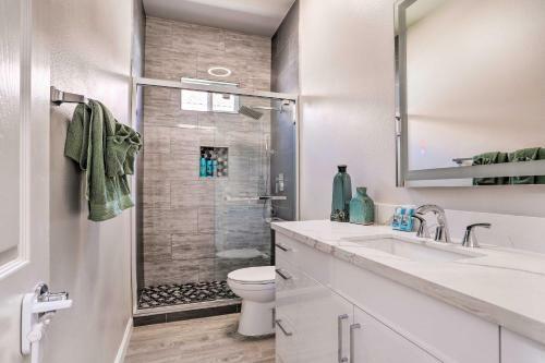 Immaculate Indio House With Private Pool And Spa!