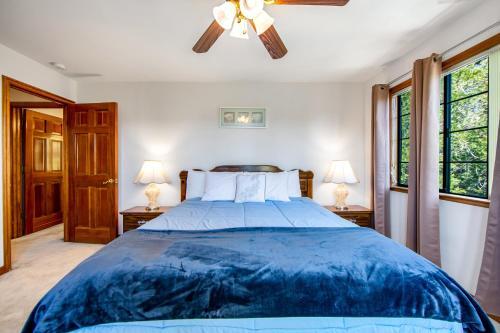 Honey Bear Hideaway