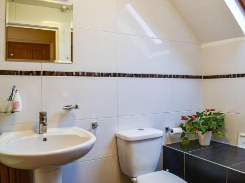Lowther Apartment