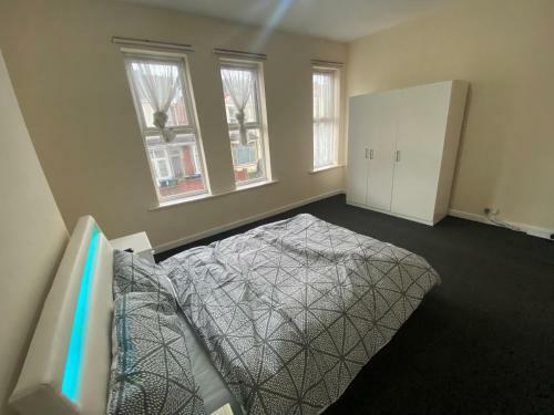 Swanky Rooms